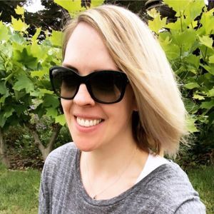 Meet your Posher, Ashley